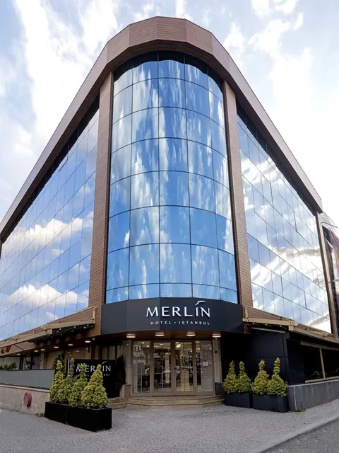Merlin Hotel