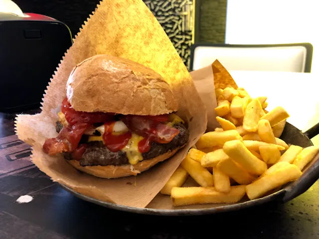 Burger Fam meets Heisse Kiste