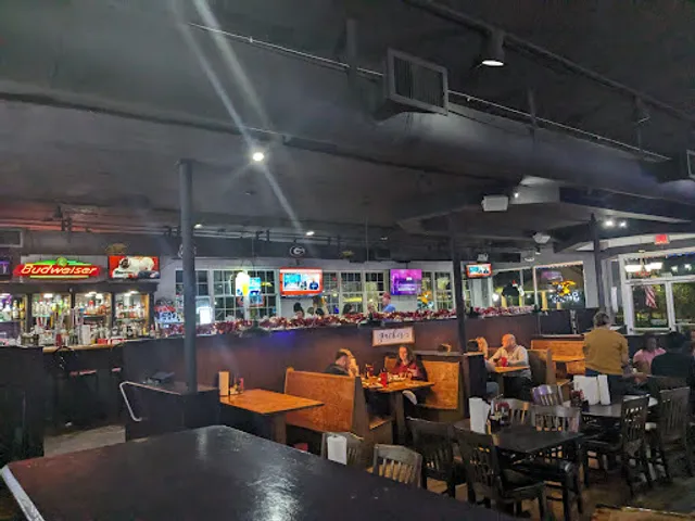 Roger That Wings & Things