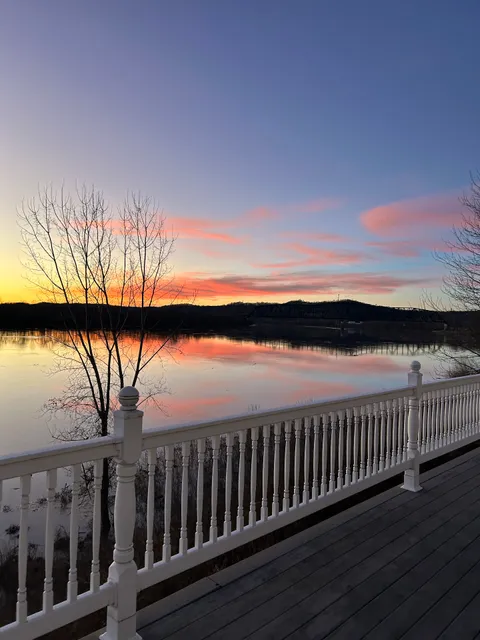 Riverfront Craft Retreat