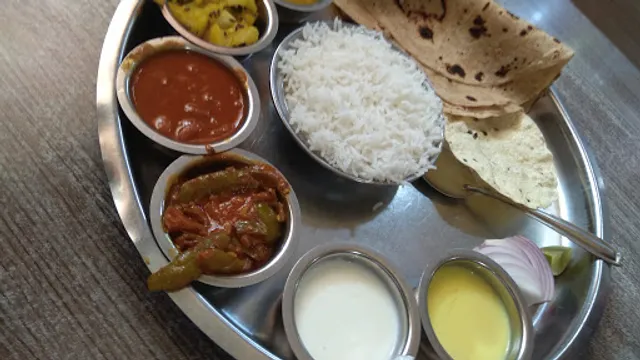 Prakash Restaurant