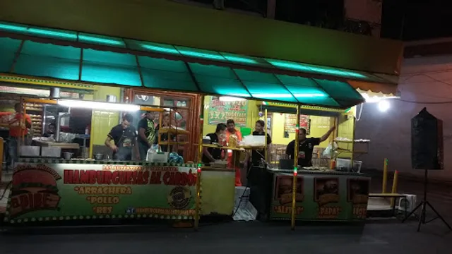 HAMBURGUESAS AL CARBON EL PIBE