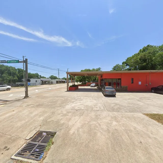 Michele's Ladies Apparel