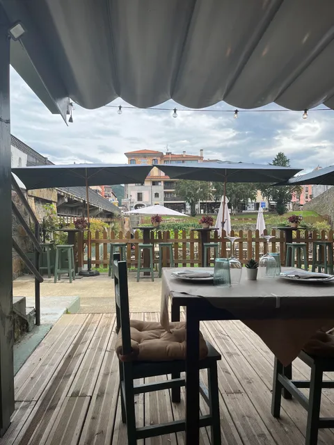 Mesón Puente Romano