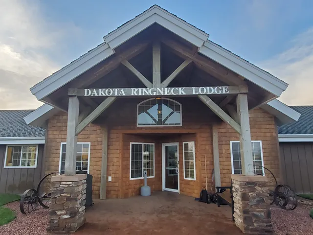 Dakota Ring Neck Lodge