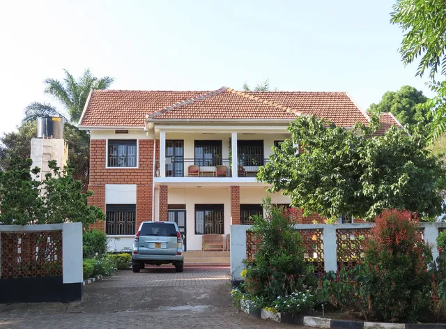 OKRA HOUSE Entebbe