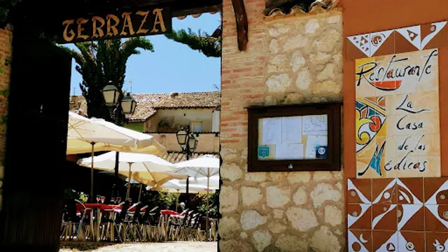 Restaurante y Casas Rurales "La Casa de las Médicas"