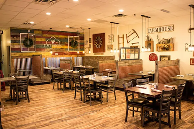 Tipsy Chicken Kitchen & Cocktails