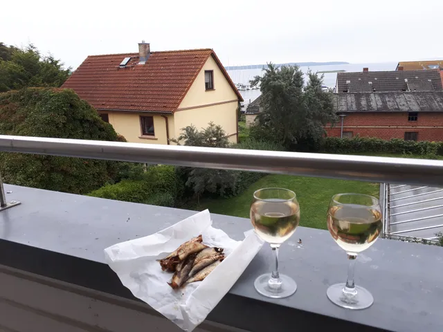 Hafenhäuser Breege über Paradies Rügen