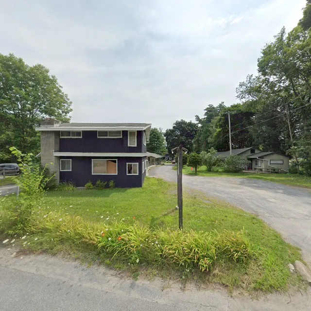 Huddle Bay Motel & Cottages