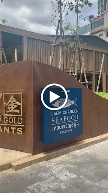 Laemcharoen Seafood Ekkamai