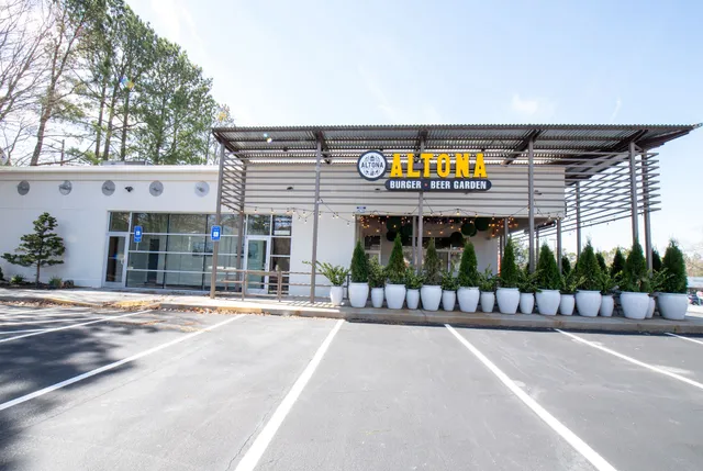 Altona Burger & Beer Garden