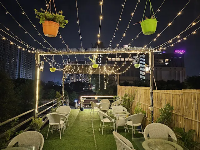 CNF - Cheese N Flavours x Drunken Monkey | Best Rooftop Cafe In Vaishali Nagar