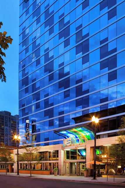 Aloft Chicago Downtown River North