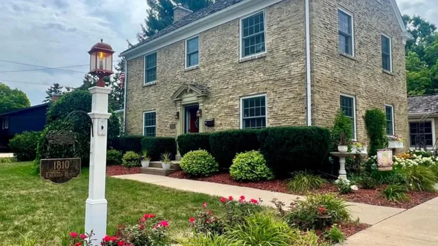 1810 Emerson House Bed & Breakfast