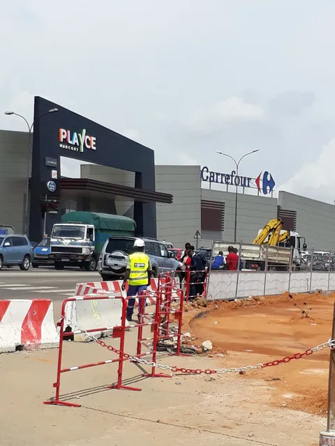 Playce Shopping Mall