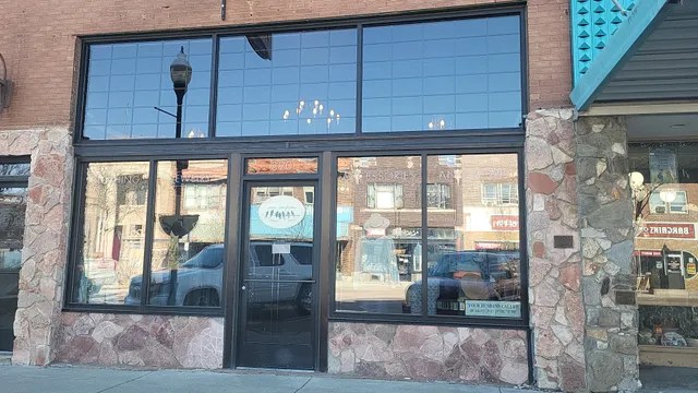 Seven Songbirds Boutique