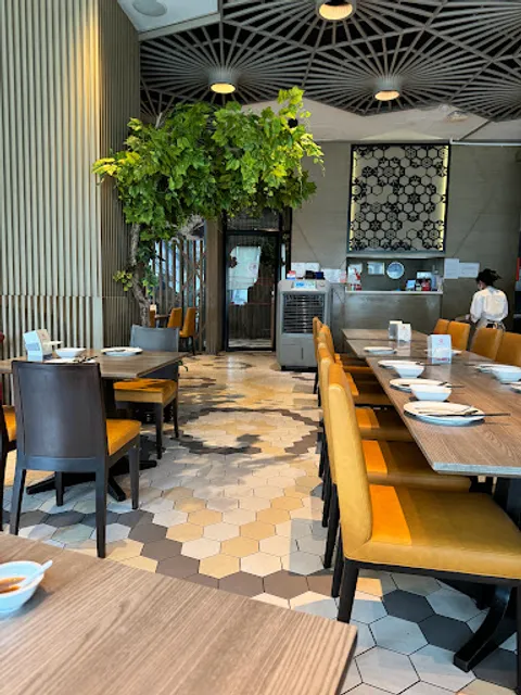 Somboon Seafood Siam Square One