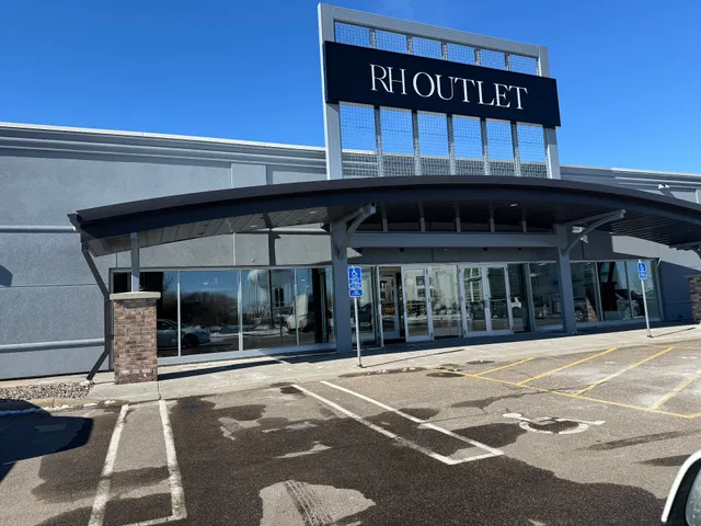 RH Outlet Roseville