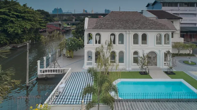 Arpo Pool Villa riverside