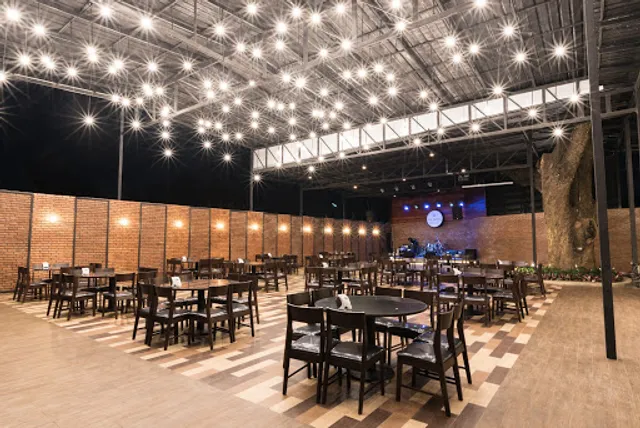 De Lanna Riverfront Café & Restaurant