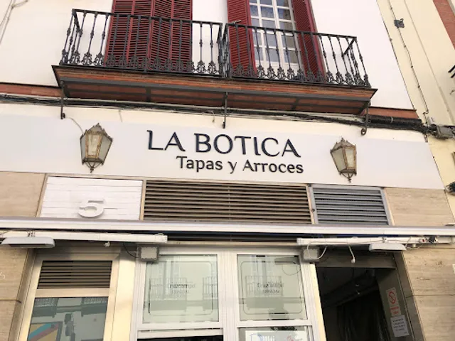 Restaurante La Botica, Tapas y Arroces
