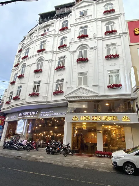 Hoa Sen Hotel
