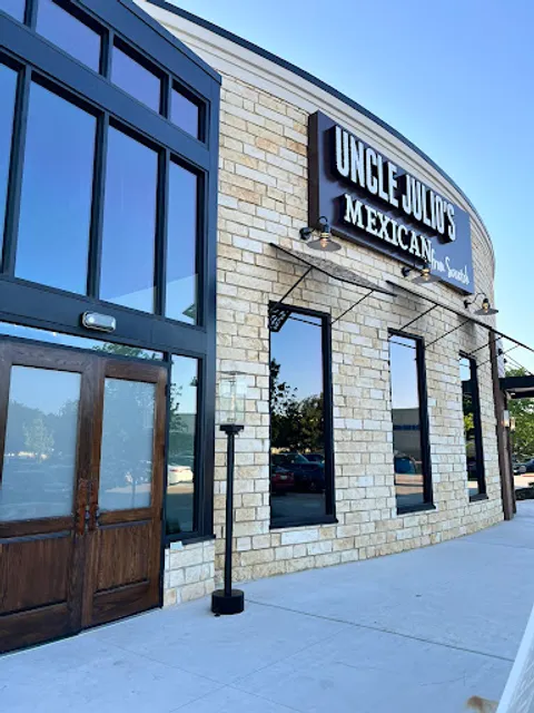 Uncle Julio's Frisco