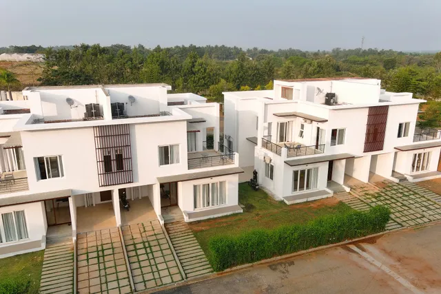 Spree Resort At Century Wintersun