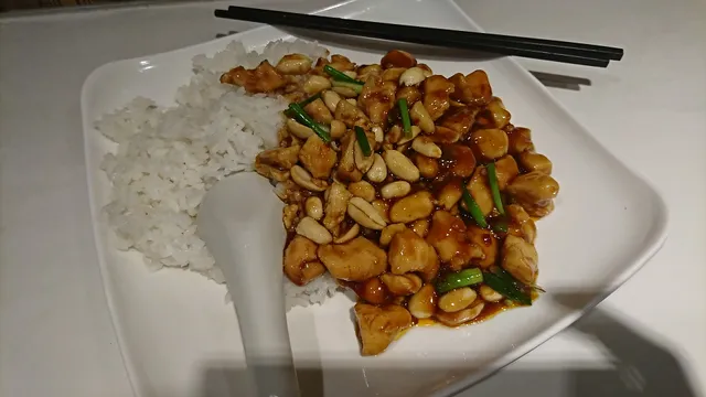 Qiselin Sunny Restaurant