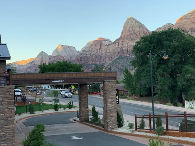 Zion Canyon Lodge