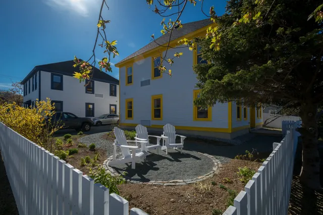 The Inn by Mallard Cottage