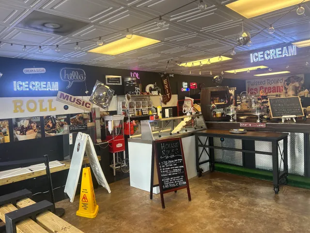 Twisted Rolled Ice Cream