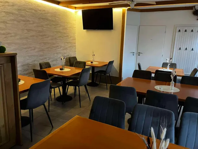 Umbrella Pizza & Restaurant