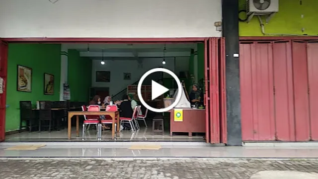 Soto Kudus Bu Ramidjan