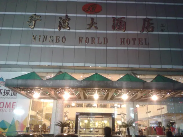 Ningbo World Hotel Yangziting