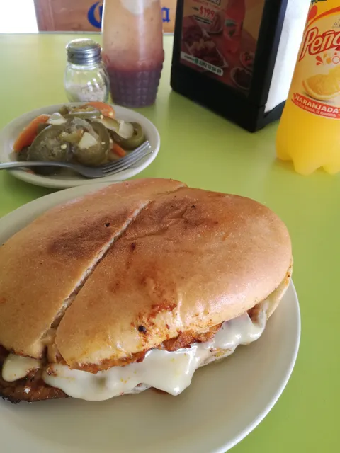 Tortas Royalty Suc. Virginia