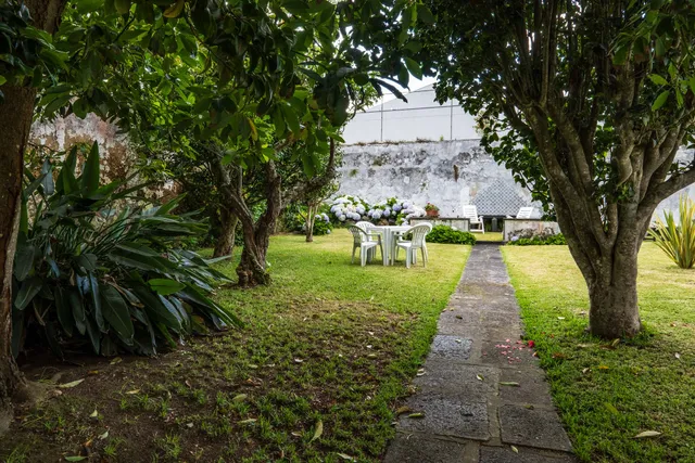 Ao Mercado - CC Guest House