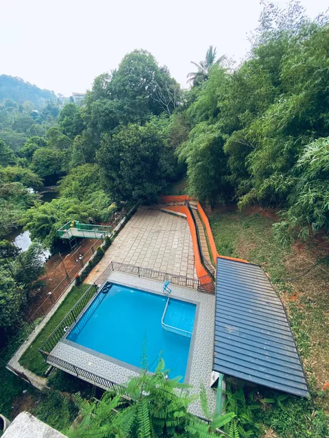 Riverside Holiday Homes