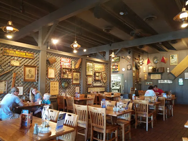 Cracker Barrel Old Country Store