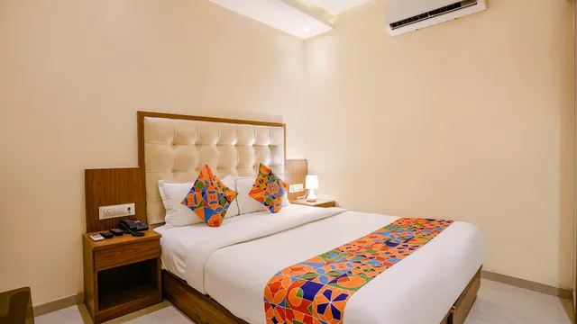 FabExpress Wynd Residency