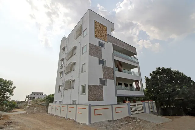 OYO 41358 Spacious Stays