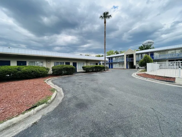 Days Inn by Wyndham Silver Springs/Ocala East