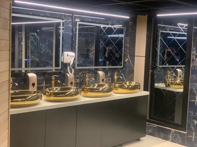 الحارثية شارع الكندي