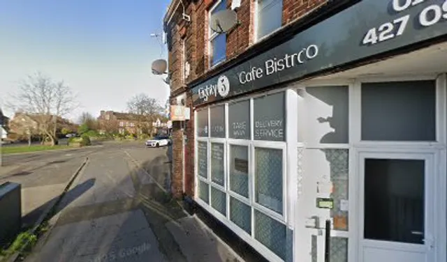 Eighty 5 Cafe Bistro