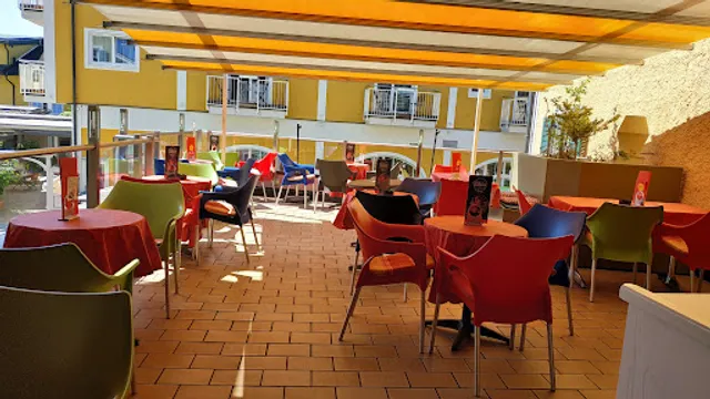 Cafe Konditorei Übleis