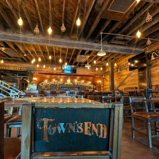 Town's End Bar and Grill