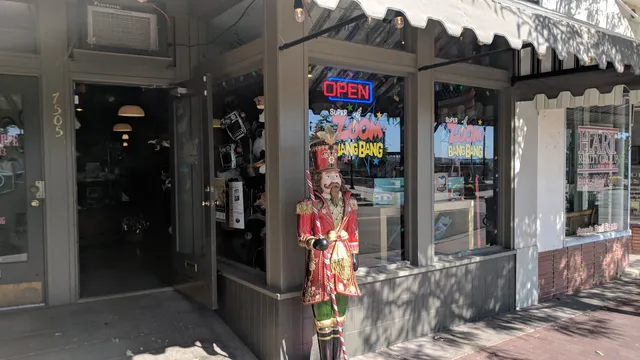 Super Zoom Bang Bang