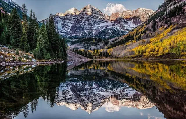 Maroon Bells Welcome Station