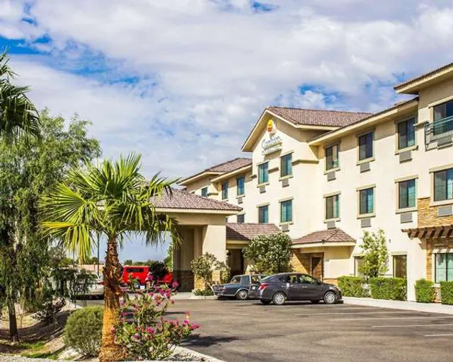 Comfort Inn & Suites Yuma I-8